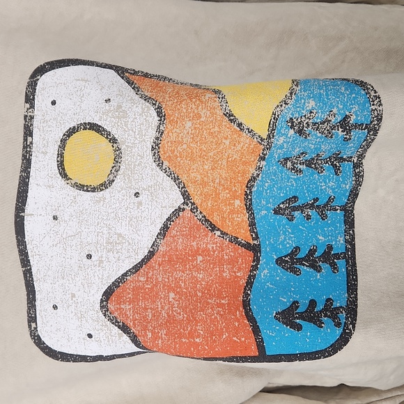 The Poppy Seed Moutain Sweatshirt - Picture 5 of 8